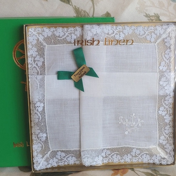 Accessories - Vintage Irish Pure Linen Lace Embroidered Handkerchief NWT